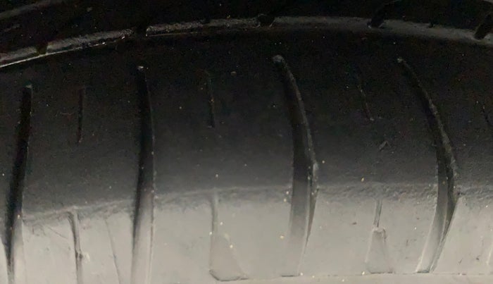 2015 Tata Zest XM PETROL, Petrol, Manual, 98,242 km, Left Front Tyre Tread