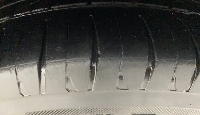 2015 Tata Zest XM PETROL, Petrol, Manual, 98,242 km, Right Front Tyre Tread
