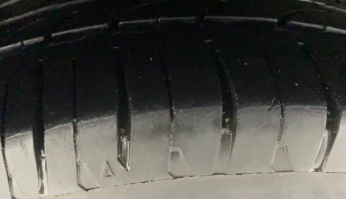 2015 Tata Zest XM PETROL, Petrol, Manual, 98,242 km, Right Rear Tyre Tread