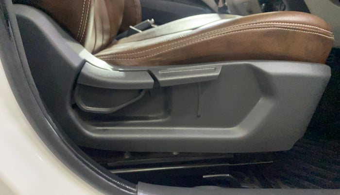 2021 Hyundai AURA SX PLUS 1.2 AMT, Petrol, Automatic, 19,274 km, Driver Side Adjustment Panel