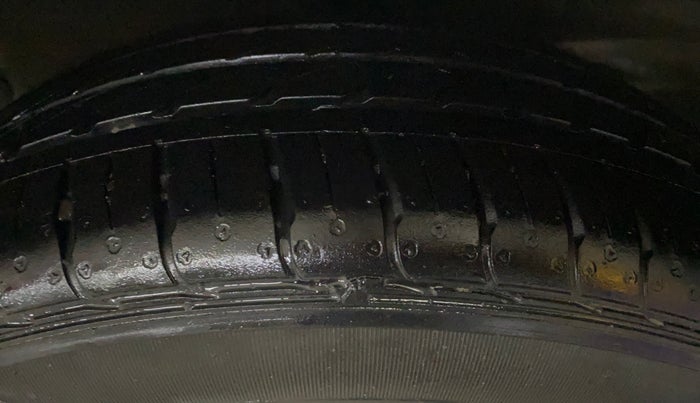 2021 Hyundai AURA SX PLUS 1.2 AMT, Petrol, Automatic, 19,274 km, Right Rear Tyre Tread