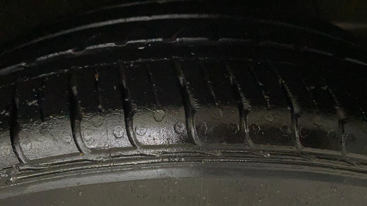 2021 Hyundai AURA SX PLUS 1.2 AMT, Petrol, Automatic, 19,311 km, Right Front Tyre Tread