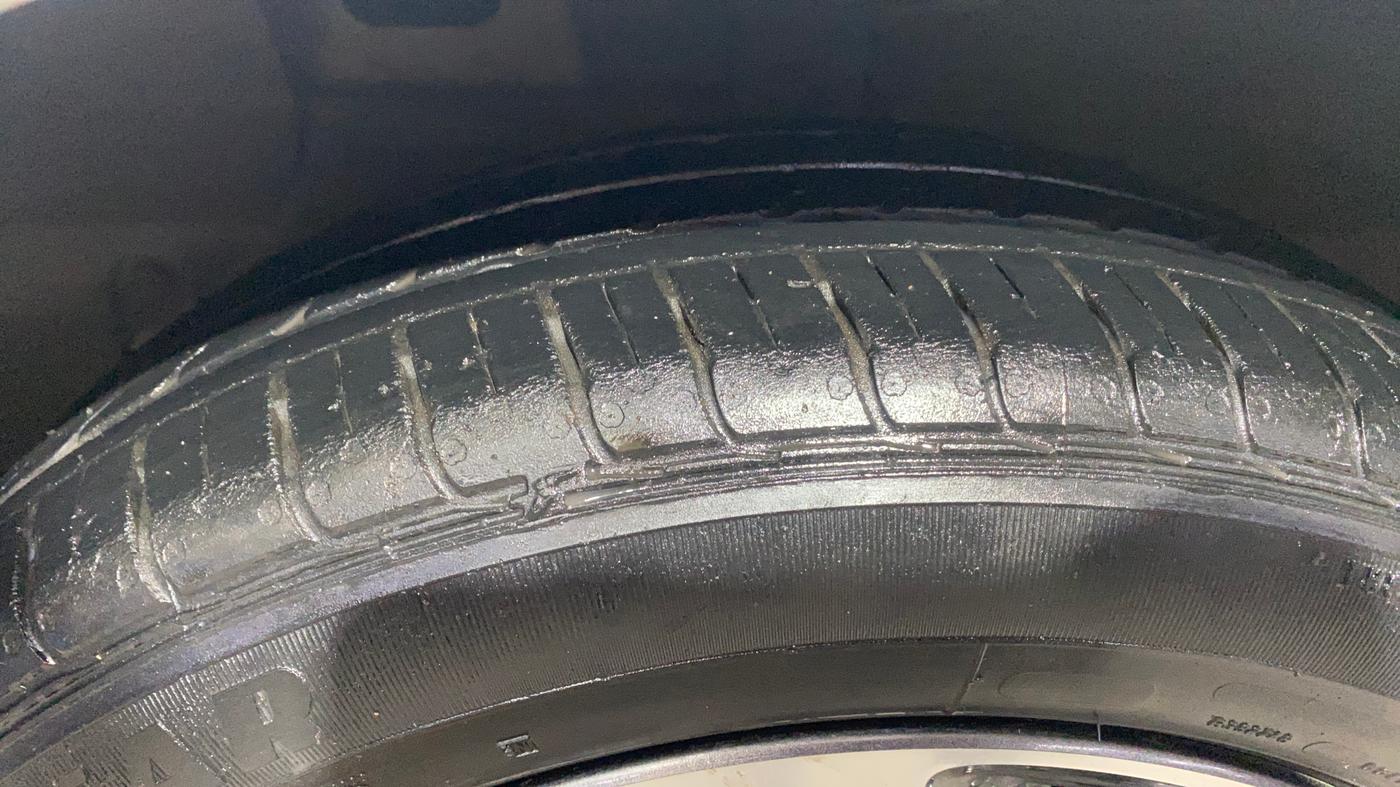 2021 Hyundai AURA SX PLUS 1.2 AMT, Petrol, Automatic, 19,311 km, Left Front Tyre Tread