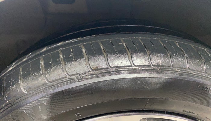 2021 Hyundai AURA SX PLUS 1.2 AMT, Petrol, Automatic, 19,274 km, Left Front Tyre Tread