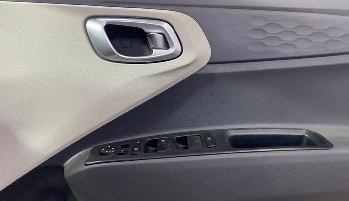 2021 Hyundai AURA SX PLUS 1.2 AMT, Petrol, Automatic, 19,274 km, Driver Side Door Panels Control