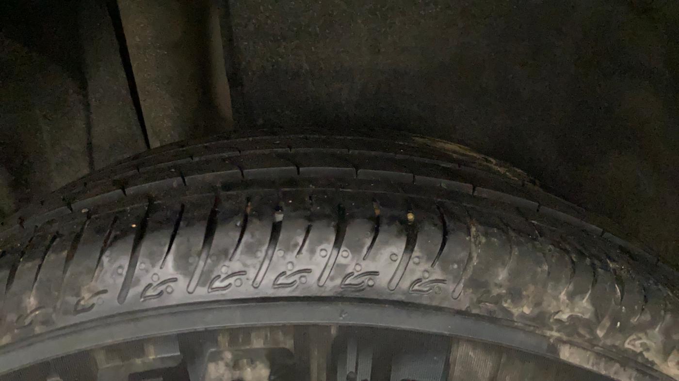 2024 Maruti BREZZA VXI, Petrol, Manual, 30,701 km, Right Rear Tyre Tread