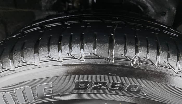 2019 Ford FREESTYLE TITANIUM + 1.2 TI-VCT, Petrol, Manual, 53,851 km, Right Front Tyre Tread