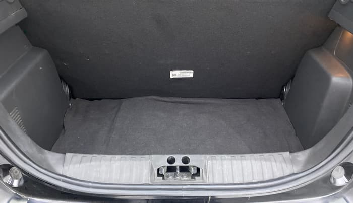 2019 Ford FREESTYLE TITANIUM + 1.2 TI-VCT, Petrol, Manual, 53,851 km, Boot Inside