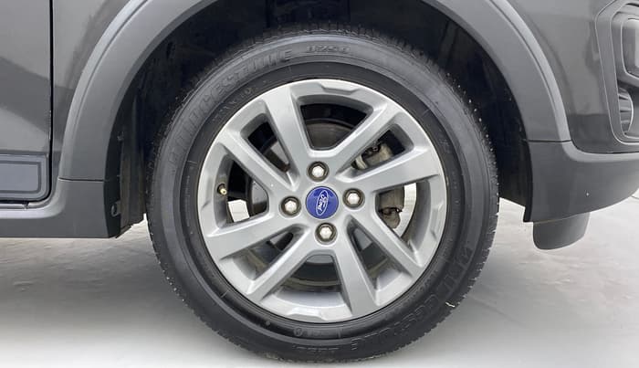 2019 Ford FREESTYLE TITANIUM + 1.2 TI-VCT, Petrol, Manual, 53,851 km, Right Front Wheel