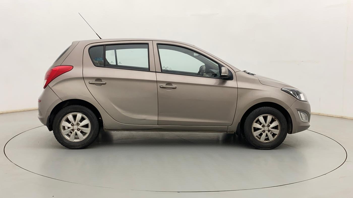 2013 Hyundai i20 SPORTZ 1.2, Petrol, Manual, 83,705 km, Right Side View