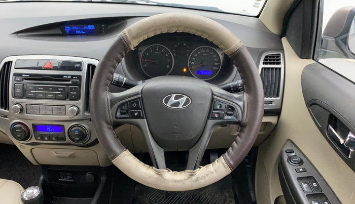 2013 Hyundai i20 SPORTZ 1.2, Petrol, Manual, 83,705 km, Steering Wheel Close Up