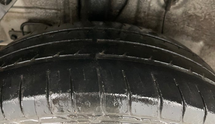 2019 Hyundai Elite i20 MAGNA PLUS 1.2, Petrol, Manual, 40,333 km, Right Rear Tyre Tread