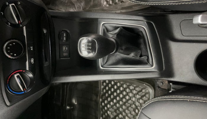 2019 Hyundai Elite i20 MAGNA PLUS 1.2, Petrol, Manual, 40,333 km, Gear Lever