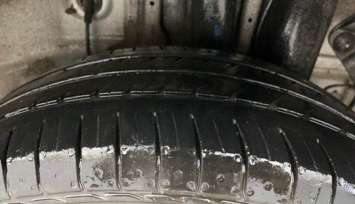 2019 Hyundai Elite i20 MAGNA PLUS 1.2, Petrol, Manual, 40,333 km, Left Rear Tyre Tread