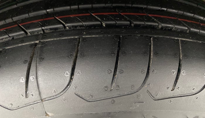 2017 Hyundai Creta SX PLUS 1.6 DIESEL, Diesel, Manual, 95,797 km, Left Rear Tyre Tread