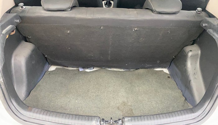 2014 Hyundai Grand i10 ASTA 1.2 KAPPA VTVT, Petrol, Manual, 61,634 km, Boot Inside