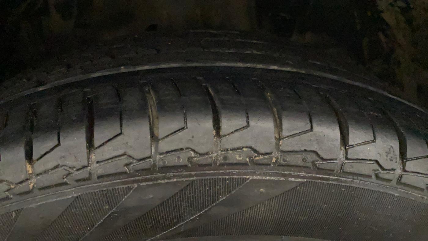 2017 Maruti Baleno ZETA PETROL 1.2, Petrol, Manual, 1,29,160 km, Right Front Tyre Tread