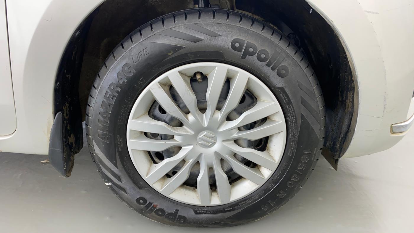 2018 Maruti Dzire VDI, Diesel, Manual, 69,315 km, Right Front Wheel