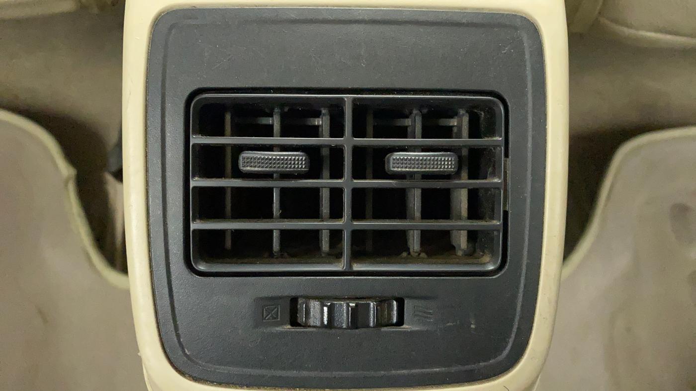 2018 Maruti Dzire VDI, Diesel, Manual, 69,315 km, Rear AC Vents
