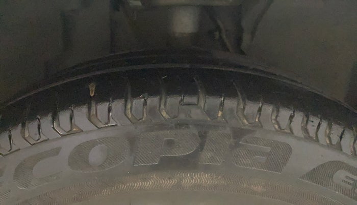 2020 Tata ALTROZ XE PETROL, Petrol, Manual, 72,750 km, Right Front Tyre Tread