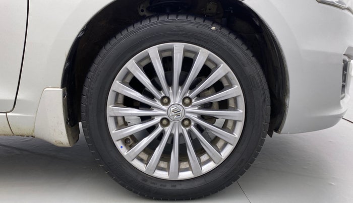 2017 Maruti Ciaz ALPHA 1.4 VVT, Petrol, Manual, 71,000 km, Right Front Wheel