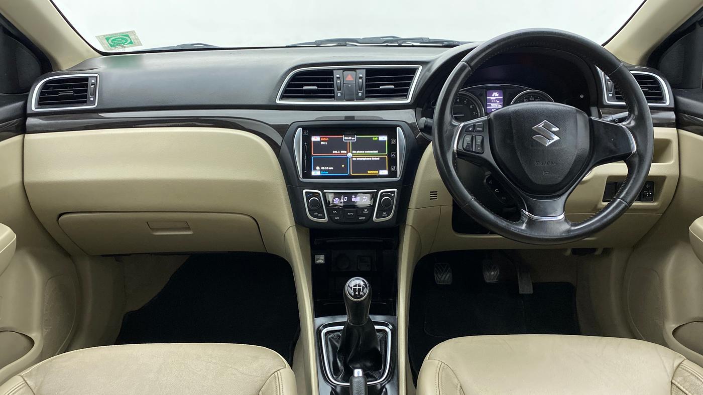 2017 Maruti Ciaz ALPHA 1.4 VVT, Petrol, Manual, 71,000 km, Dashboard