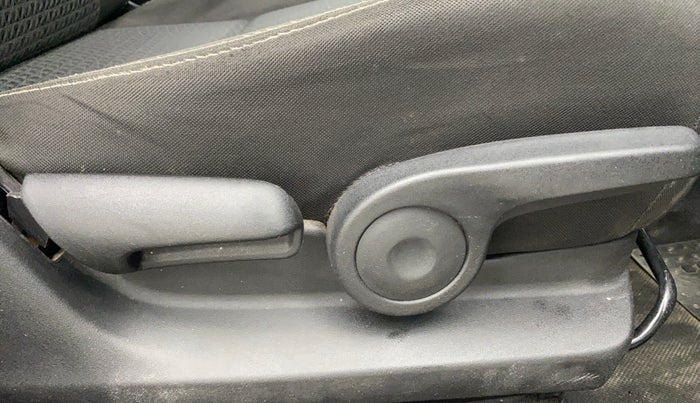 2017 Maruti S Cross ZETA 1.3, Diesel, Manual, 80,301 km, Driver Side Adjustment Panel