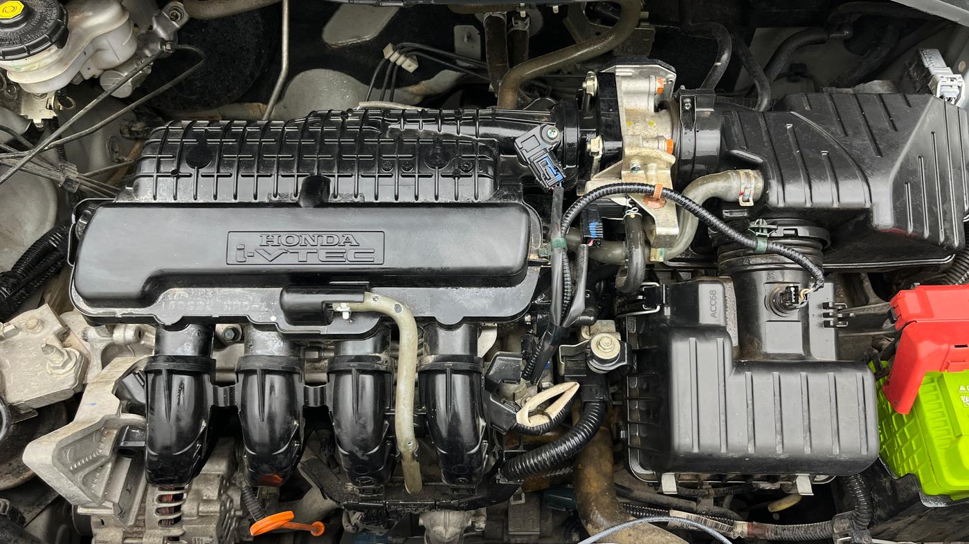 2015 Honda Brio VX AT, Petrol, Automatic, 27,749 km, Engine View