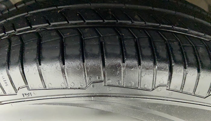 2012 Maruti Swift Dzire VXI 1.2 BS IV, Petrol, Manual, 56,827 km, Left Front Tyre Tread