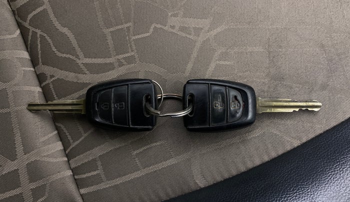 2014 Hyundai Grand i10 MAGNA 1.2 KAPPA VTVT, Petrol, Manual, 39,163 km, Key Close Up