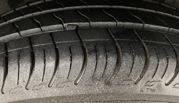 2014 Hyundai Grand i10 MAGNA 1.2 KAPPA VTVT, Petrol, Manual, 39,163 km, Left Rear Tyre Tread