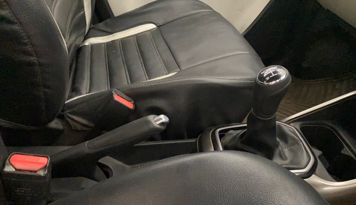 2017 Maruti IGNIS ZETA 1.2, Petrol, Manual, 1,06,680 km, Gear Lever