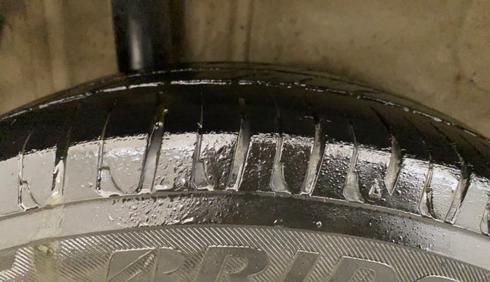 2017 Maruti IGNIS ZETA 1.2, Petrol, Manual, 1,06,680 km, Right Rear Tyre Tread
