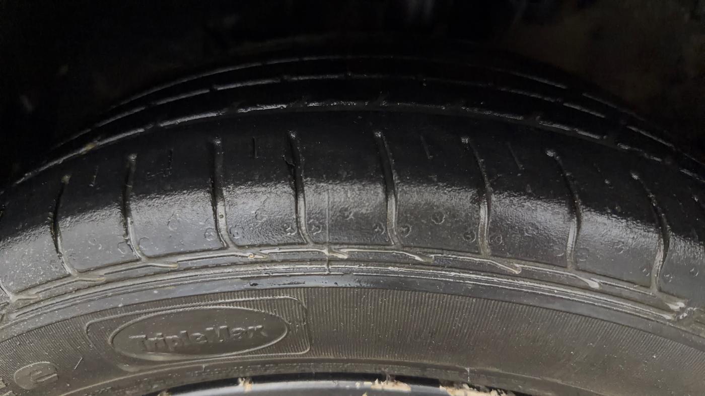 2017 Maruti Baleno RS 1.0 PETROL, Petrol, Manual, 64,549 km, Left Front Tyre Tread