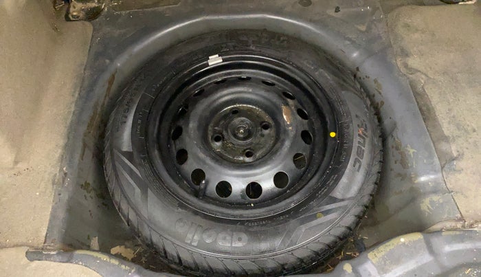 2017 Ford Figo Aspire TITANIUM 1.2 PETROL, Petrol, Manual, 32,545 km, Spare Tyre