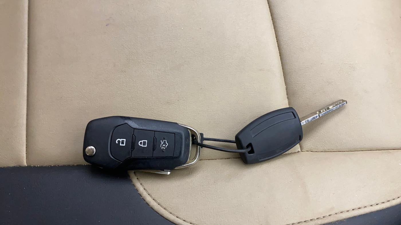 2017 Ford Figo Aspire TITANIUM 1.2 PETROL, Petrol, Manual, 32,559 km, Key Close Up