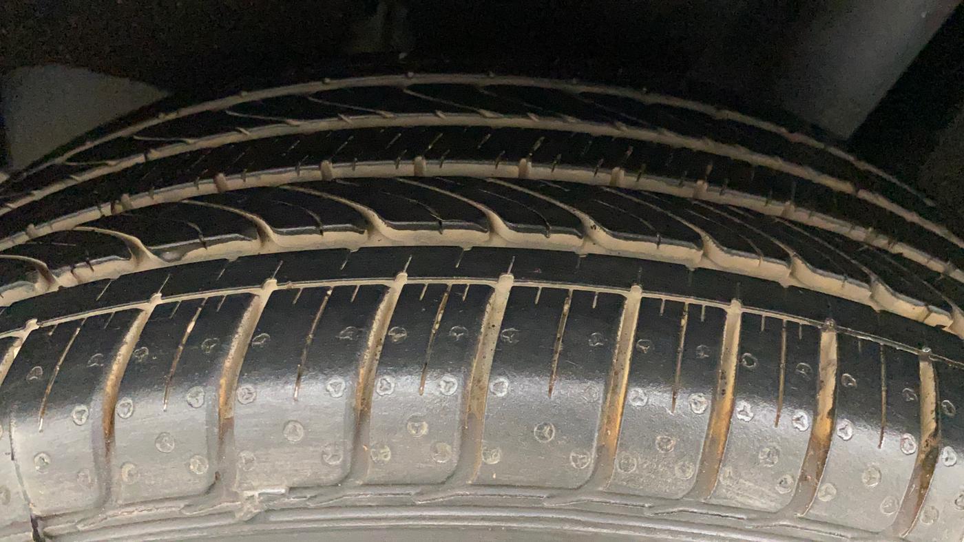 2017 Maruti Baleno ZETA PETROL 1.2, Petrol, Manual, 61,998 km, Left Rear Tyre Tread