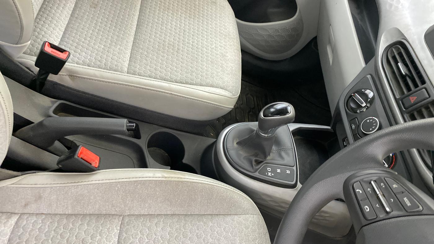 2021 Hyundai GRAND I10 NIOS MAGNA AMT 1.2 KAPPA VTVT, Petrol, Automatic, 13,842 km, Gear Lever
