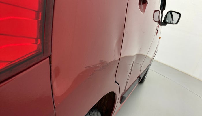 2015 Maruti Wagon R 1.0 VXI, Petrol, Manual, 67,993 km, Right quarter panel - Slightly dented