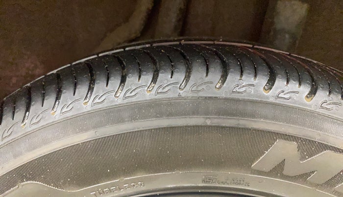 2017 Honda Brio S MT, Petrol, Manual, 75,417 km, Left Rear Tyre Tread