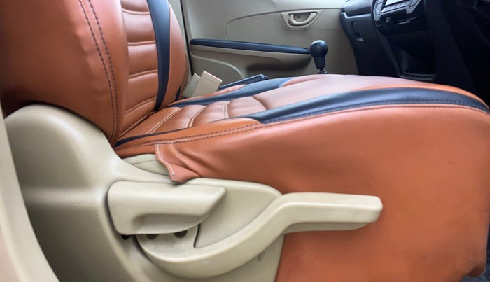 2017 Honda Brio S MT, Petrol, Manual, 75,417 km, Driver Side Adjustment Panel