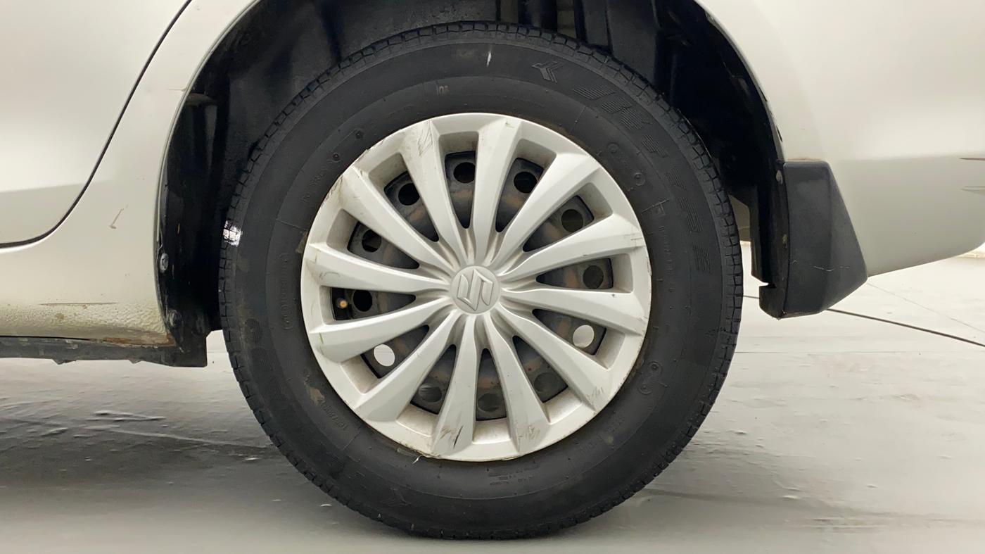 2015 Maruti Swift Dzire VXI, Petrol, Manual, 31,177 km, Left Rear Wheel