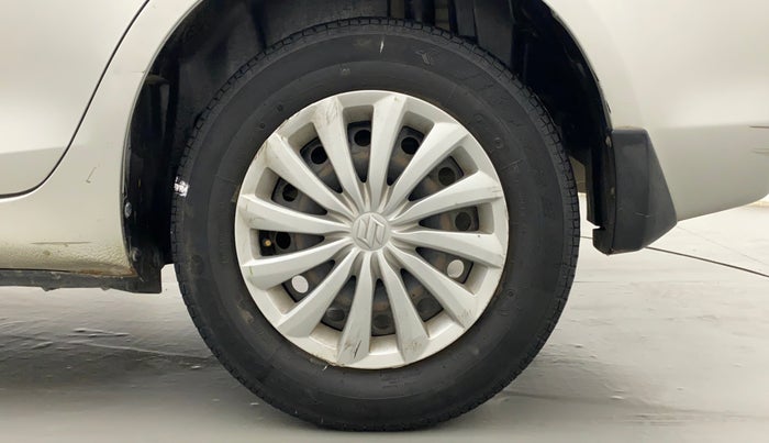 2015 Maruti Swift Dzire VXI, Petrol, Manual, 31,177 km, Left Rear Wheel
