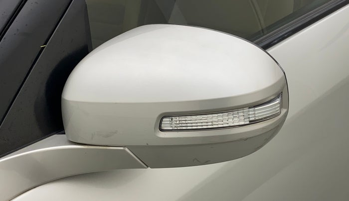 2015 Maruti Swift Dzire VXI, Petrol, Manual, 31,177 km, Left rear-view mirror - Indicator light has minor damage