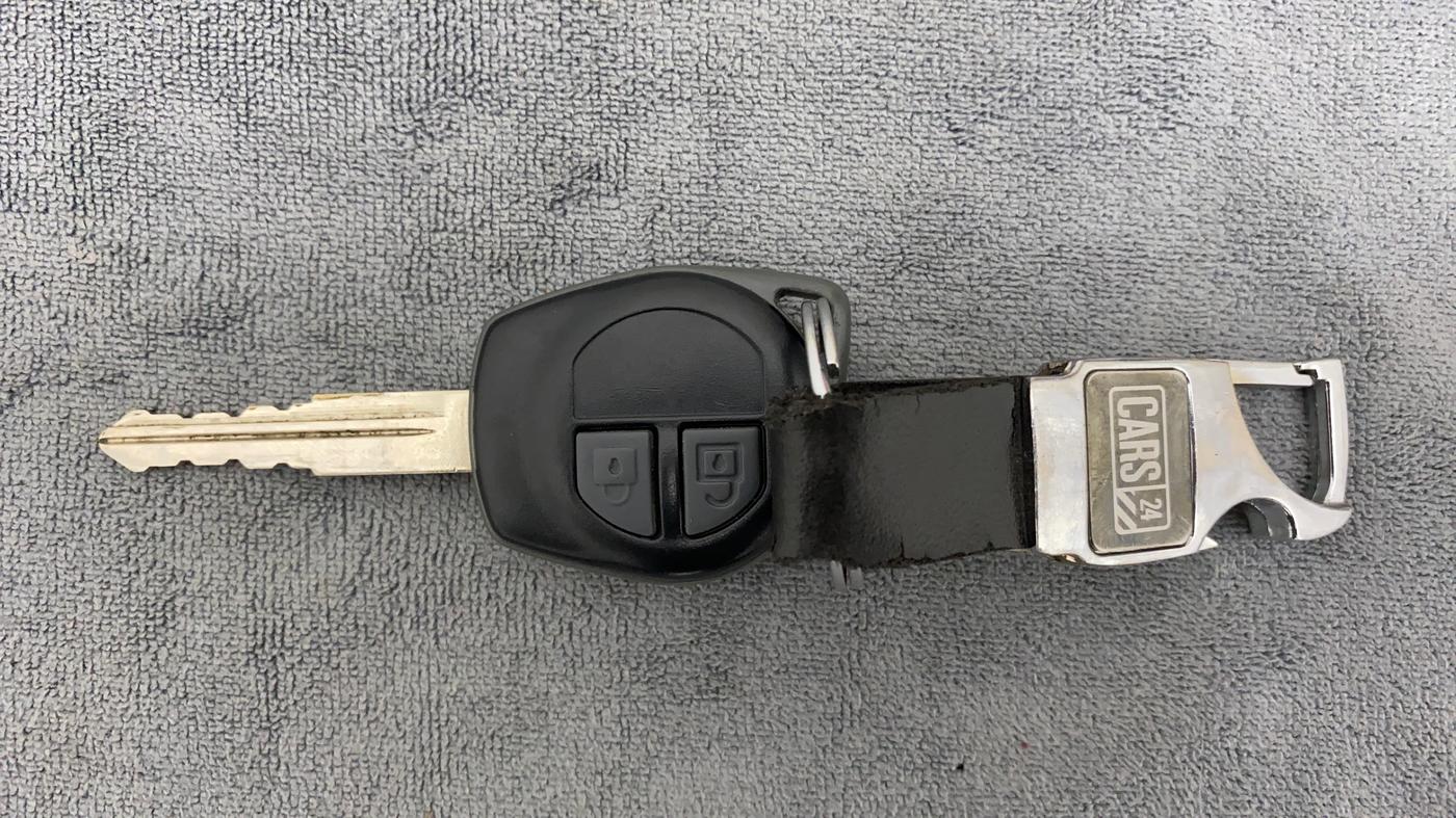 2015 Maruti Swift Dzire VXI, Petrol, Manual, 31,177 km, Key Close Up