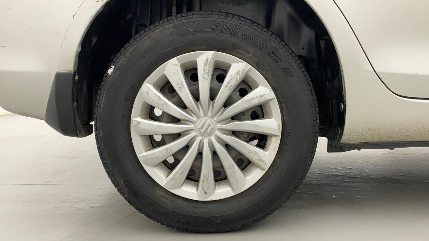 2015 Maruti Swift Dzire VXI, Petrol, Manual, 31,177 km, Right Rear Wheel