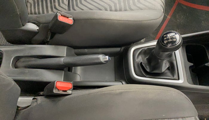 2023 Maruti Swift ZXI, Petrol, Manual, 30,059 km, Gear Lever