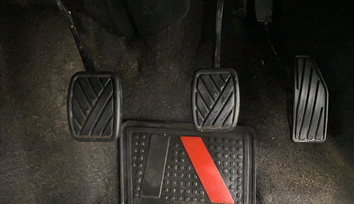 2023 Maruti Swift ZXI, Petrol, Manual, 30,059 km, Pedals