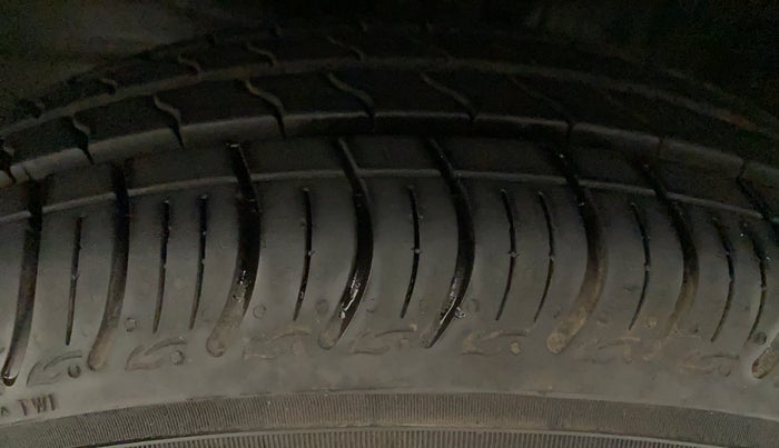 2022 Maruti S PRESSO VXI PLUS (O) AMT, Petrol, Automatic, 683 km, Left Front Tyre Tread