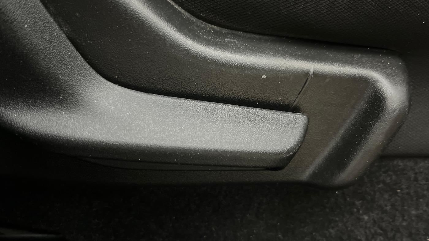 2020 Maruti IGNIS ZETA 1.2 AMT, Petrol, Automatic, 39,666 km, Driver Side Adjustment Panel